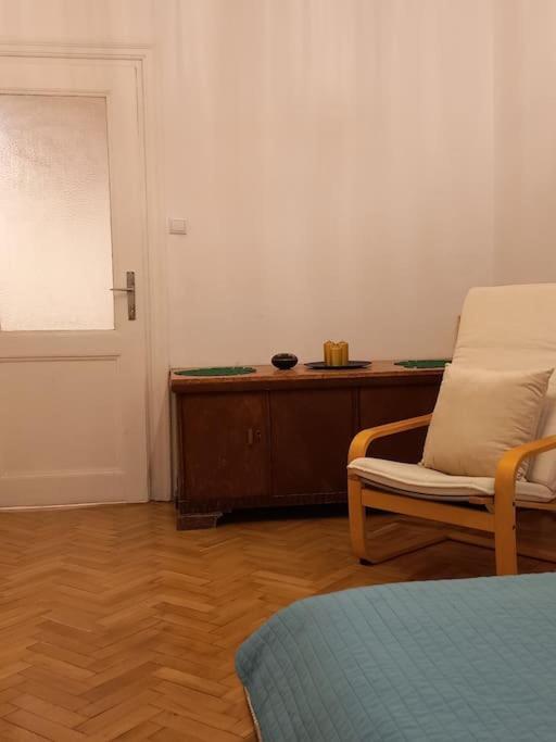 Apartamenty - Mi Stare Miasto วอร์ซอ ภายนอก รูปภาพ