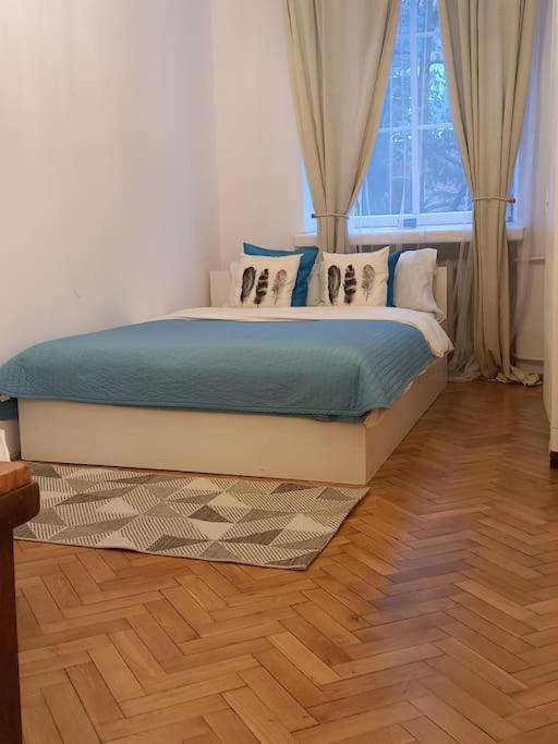 Apartamenty - Mi Stare Miasto วอร์ซอ ภายนอก รูปภาพ