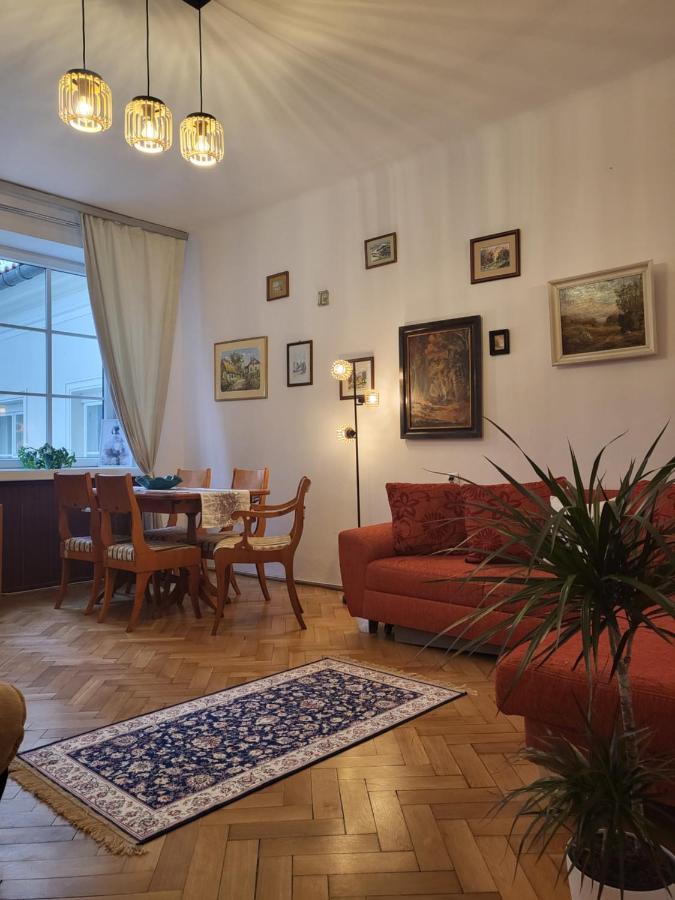 Apartamenty - Mi Stare Miasto วอร์ซอ ภายนอก รูปภาพ