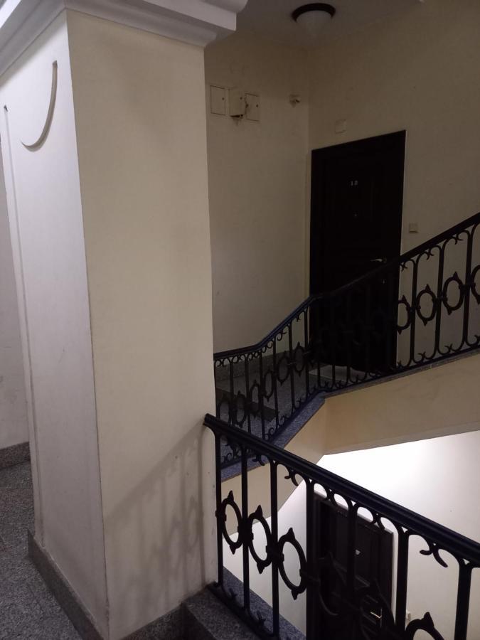 Apartamenty - Mi Stare Miasto วอร์ซอ ภายนอก รูปภาพ